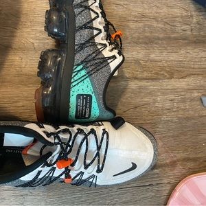 Nike shoes barely worn